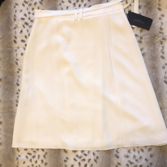 Zara size Med cream skirt. - Picture 8 of 10
